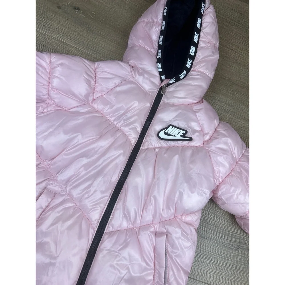 Nike Girls Pink Puffer Jacket Fleece Lined Hooded Winter Coat Size 6 5-6 Yrs